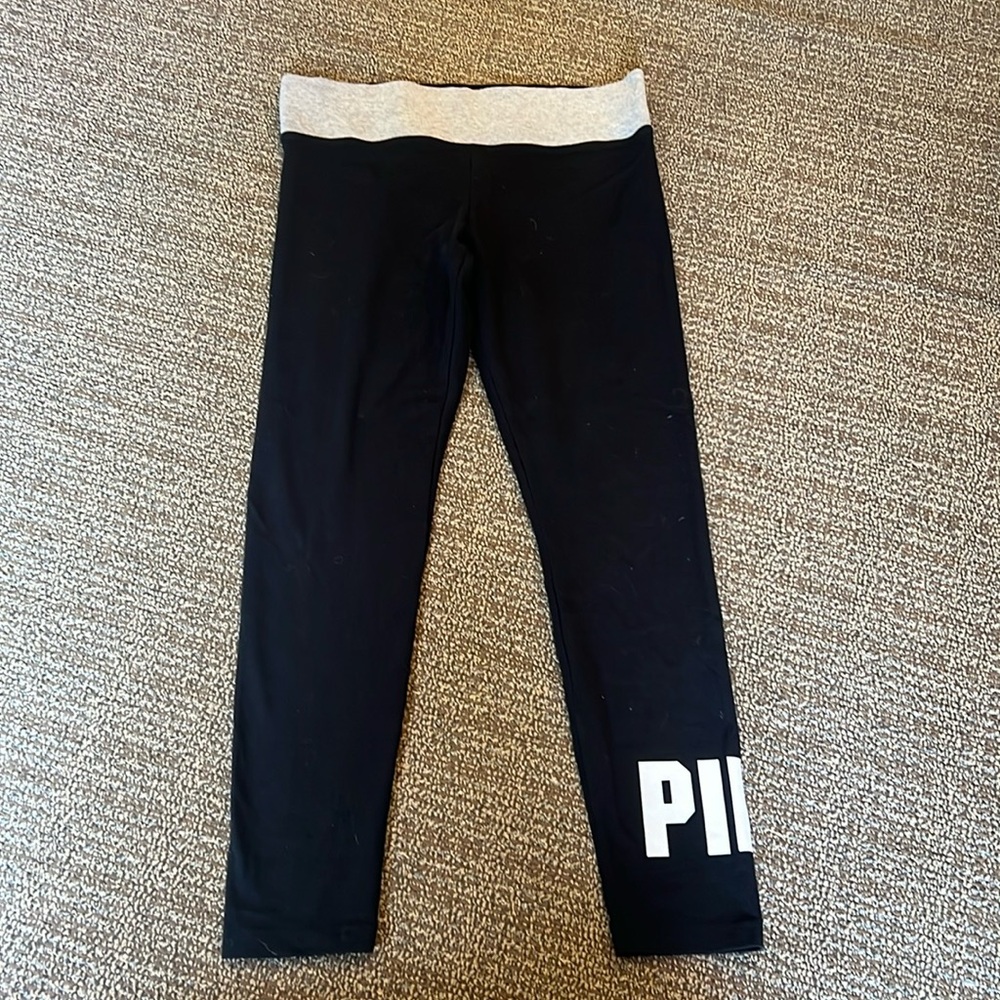 Pink yoga leggings